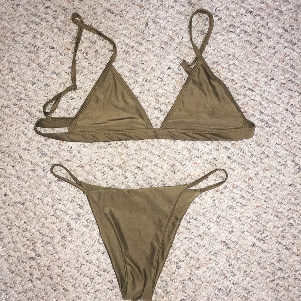 Bathing suit